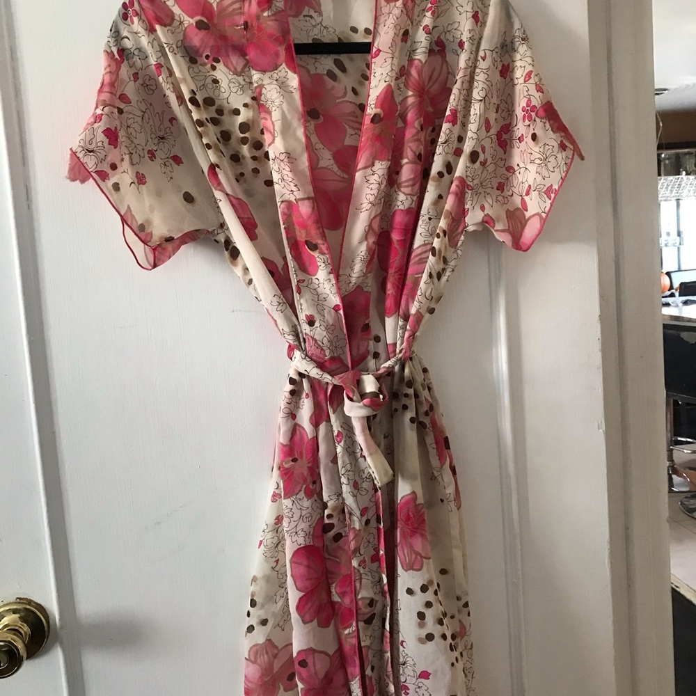 Beautiful robe - Picture 10 of 10